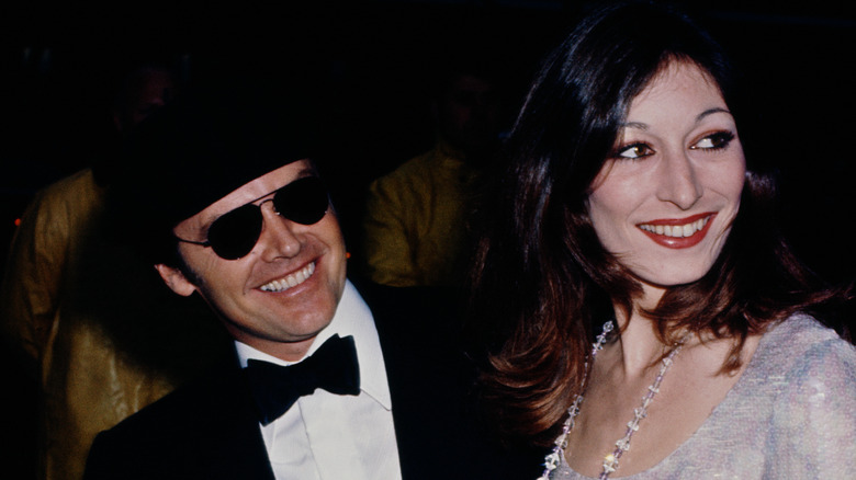 Anjelica Huston and Jack Nicholson in 1975