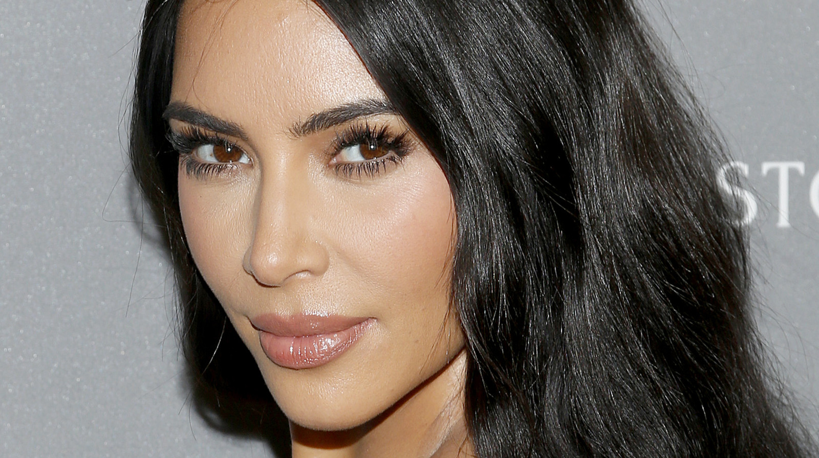 This Star Tried To Woo Kim Kardashian Online