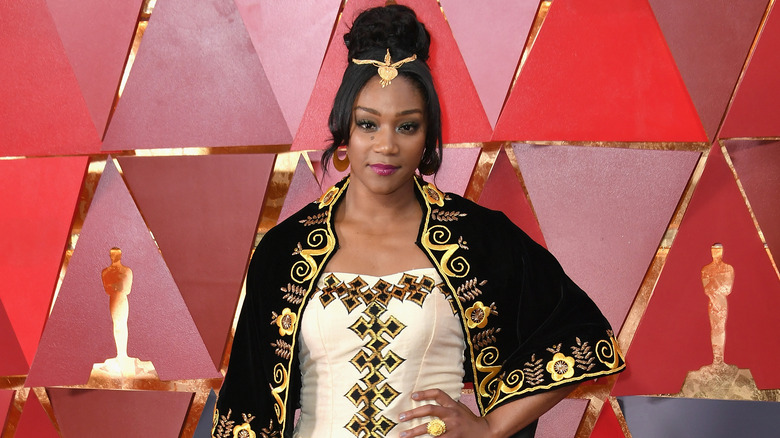 Tiffany Haddish wearing a traditional Eritrean dress