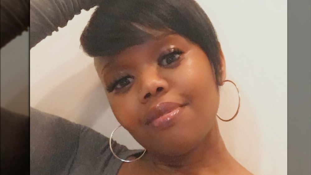 Little Women: Atlanta's Monie Cashette smiling for selfie