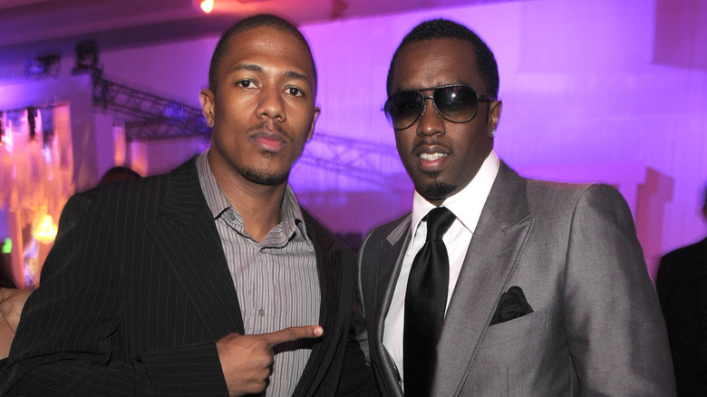 Nick Cannon pointing at Diddy