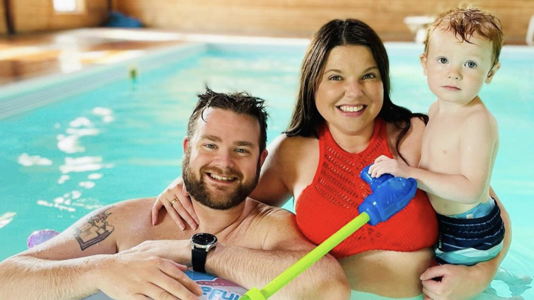 Dillon King, Amy Duggar swimming