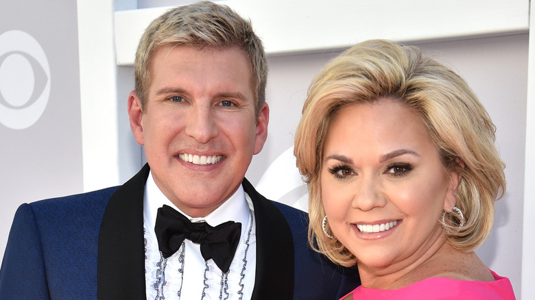 todd and julie chrisley on the red carpet 