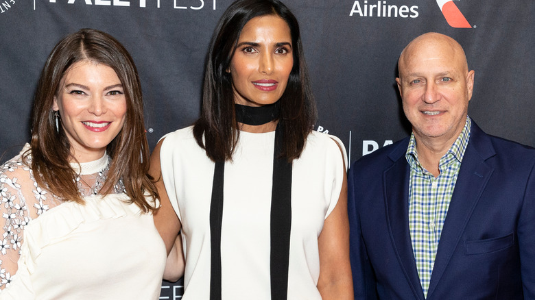 Gail Simmons, Padma Lakshmi, Tom Colicchio pose together