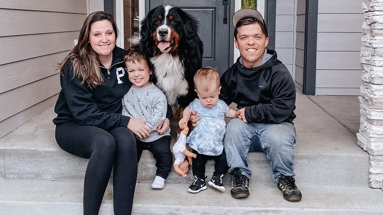 Tori Roloff poses with son Jackson