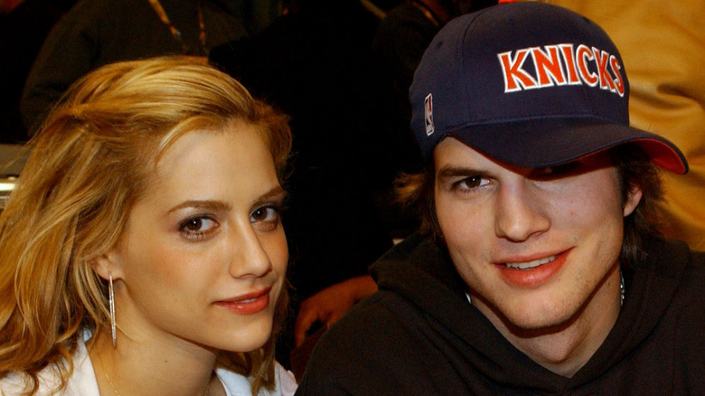 Brittany Murphy and Ashton Kutcher smiling