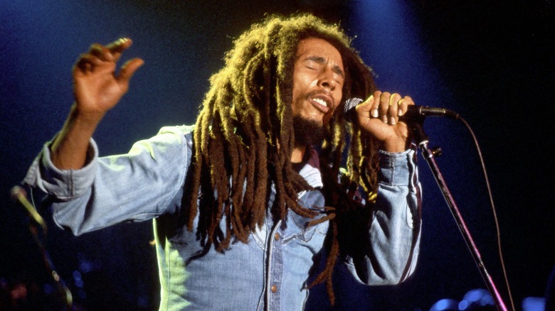 Bob Marley singing in concert