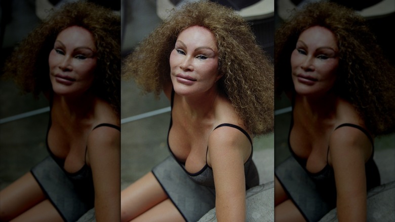 Jocelyn Wildenstein posing