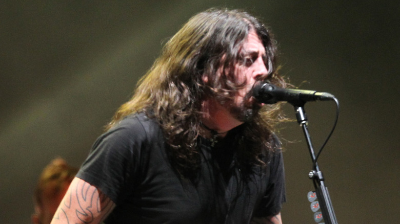 Dave Grohl performing