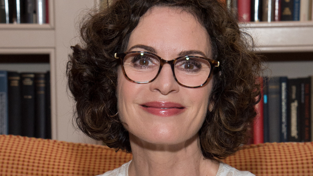 Elizabeth Vargas glasses