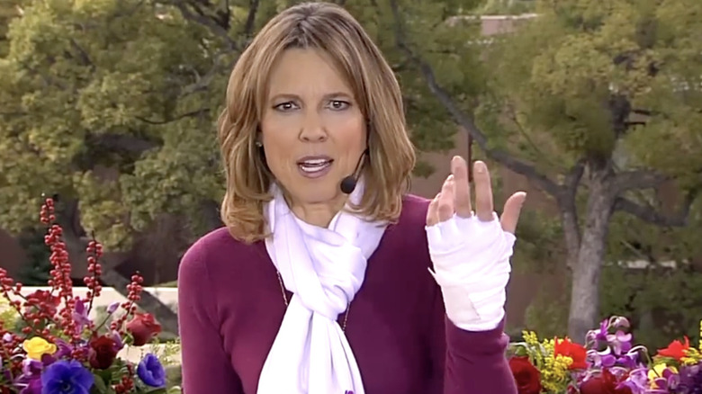 Hannah Storm returns to the air after her accident with a bandaged hand