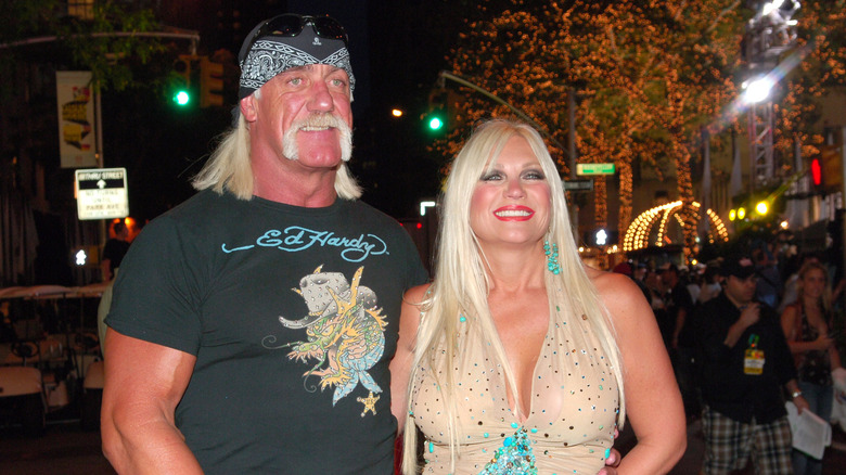 Linda and Hulk Hogan pose together