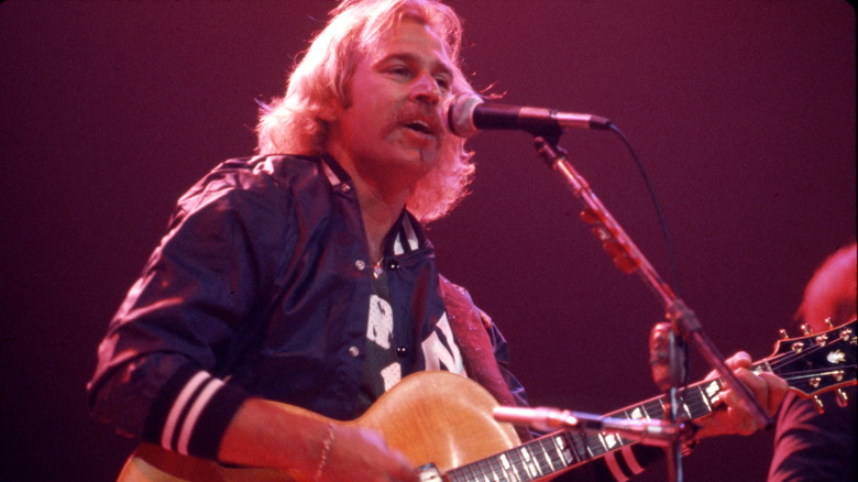 Jimmy Buffett performing