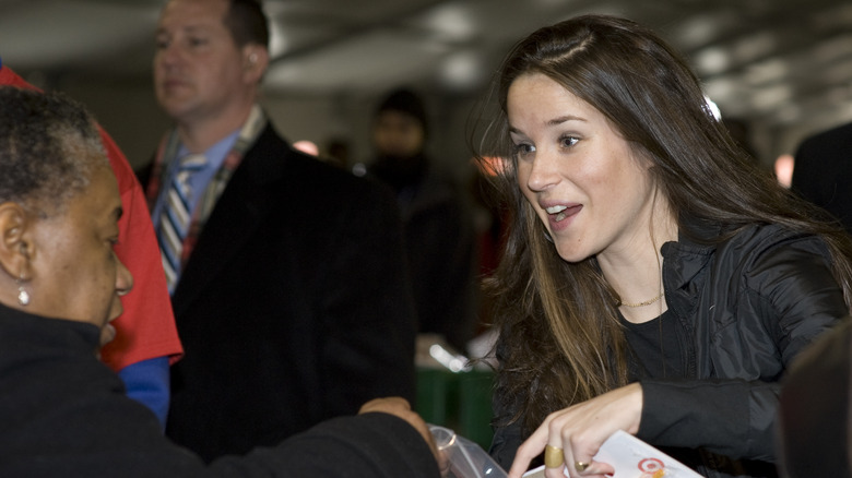 Ashley Biden addresses woman in 2009