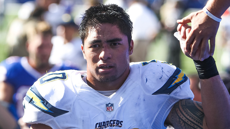 Manti Te'o during football game