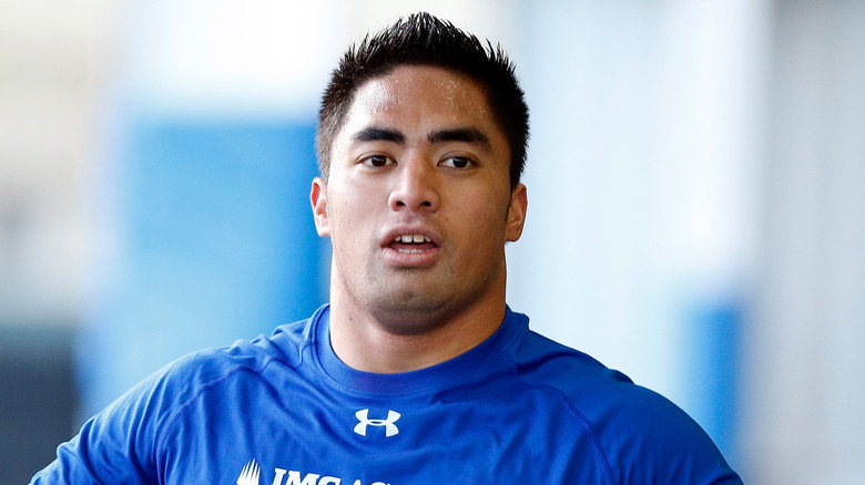 Manti Te'o in blue shirt 