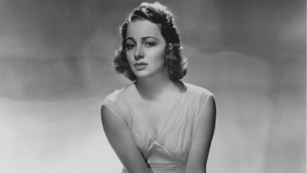 Black-and-white photo of Olivia de Havilland taken in 1938