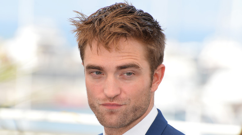 Robert Pattinson posing