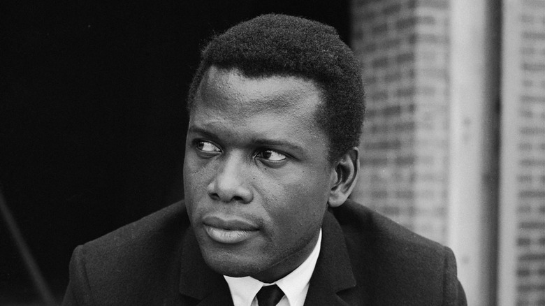 Sidney Poitier in a suit in 1970