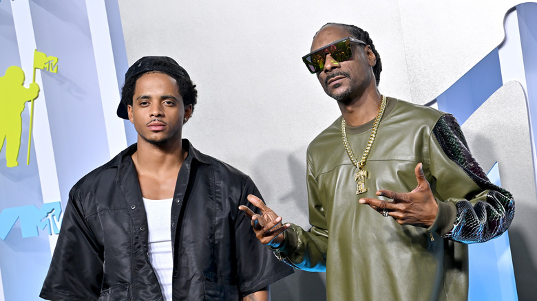 Cordell Broadus and Snoop Dogg pose