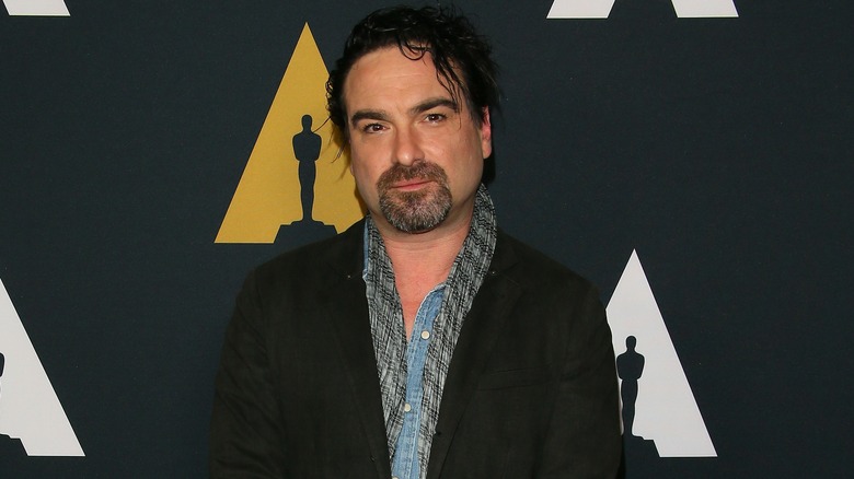 Johnny Galecki with a goatee