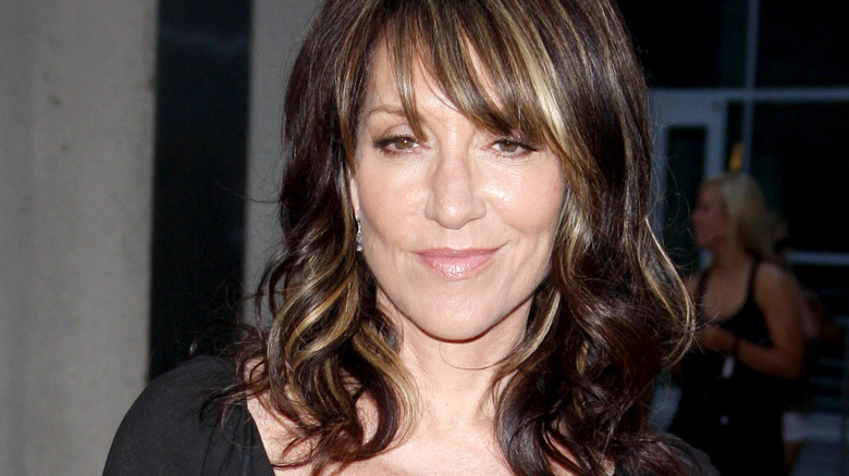 Katey Sagal posing