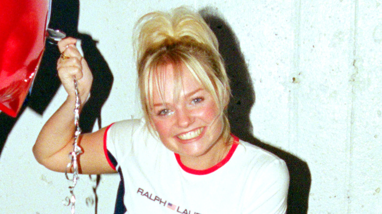 Emma Bunton holding balloons