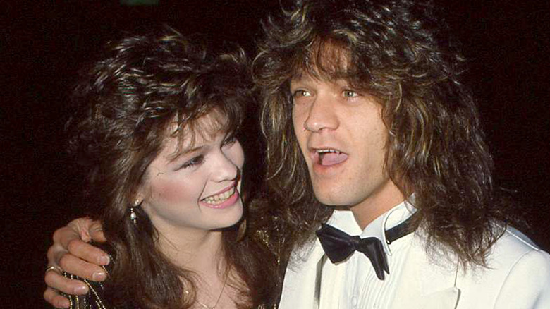  Eddie Van Halen holds Valerie Bertinelli 