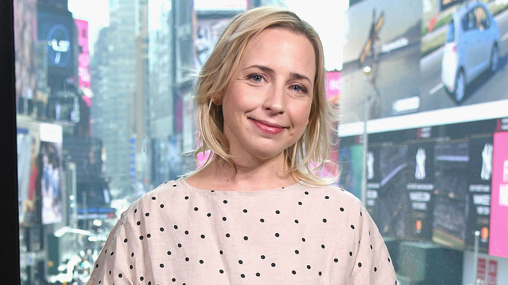 Lecy Goranson on Extra in 2018