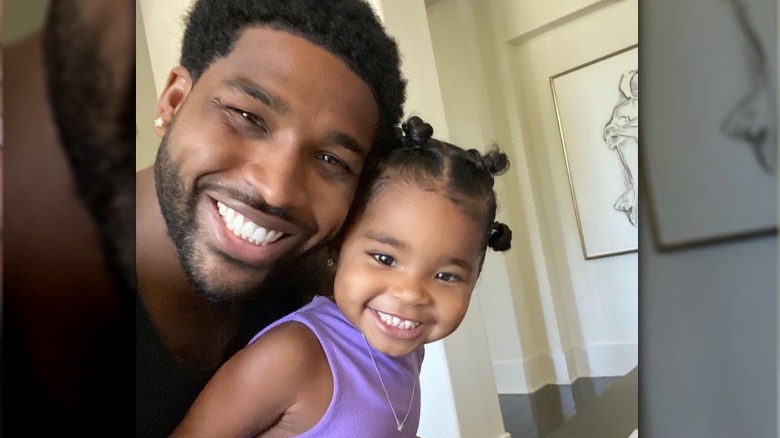 Tristan Thompson and True Thompson posing for selfie