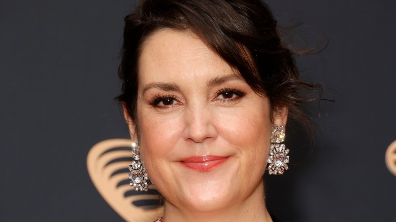 Melanie Lynskey side swept bangs