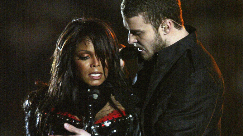 Janet Jackson and Justin Timberlake at the 2004 Super Bowl