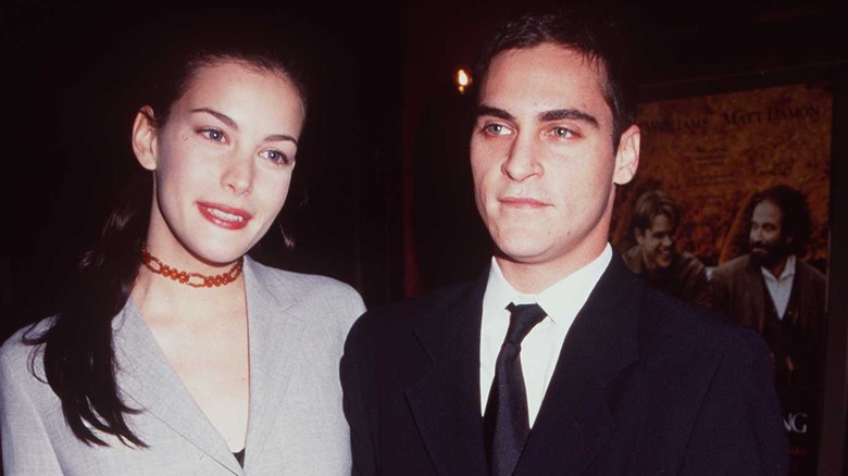 Liv Tyler posing with Joaquin Phoenix