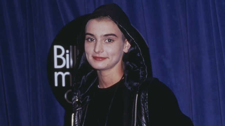 Sinead O'Connor posing at awards