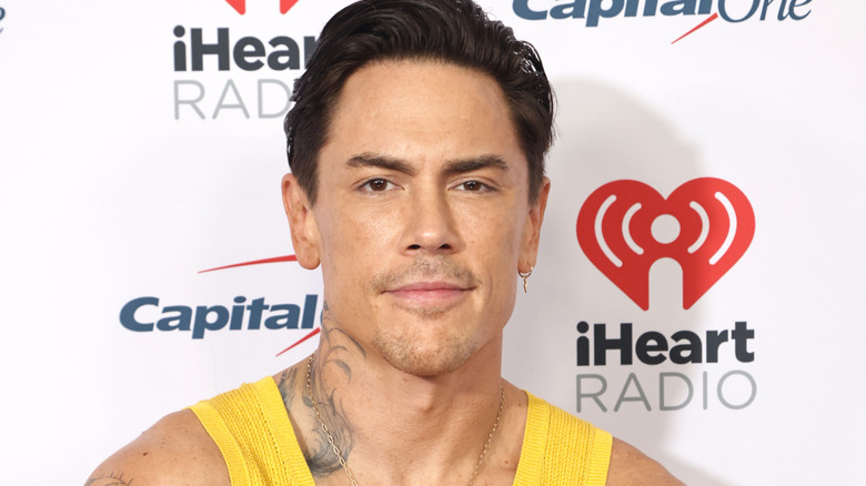 Tom Sandoval wearing yellow