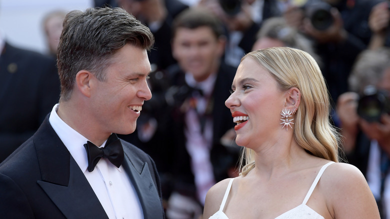 Colin Jost Scarlett Johansson 