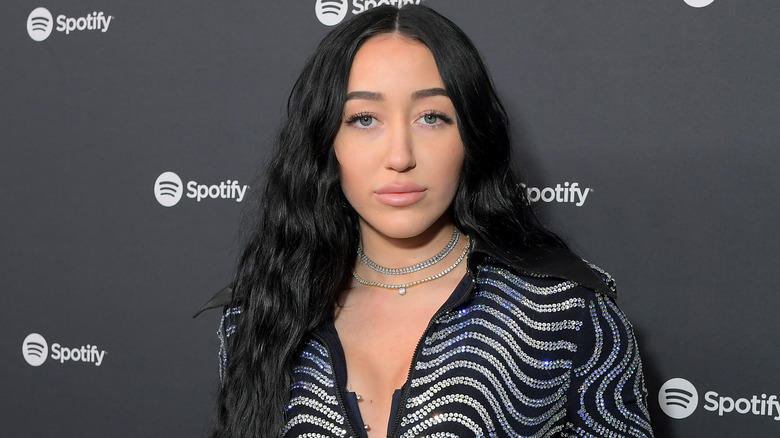 Noah Cyrus posing