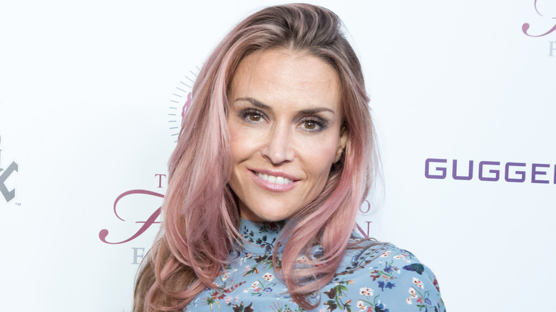 Brooke Mueller smiling