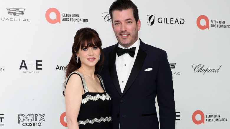 Jonathan Scott and Zooey Deschanel posing