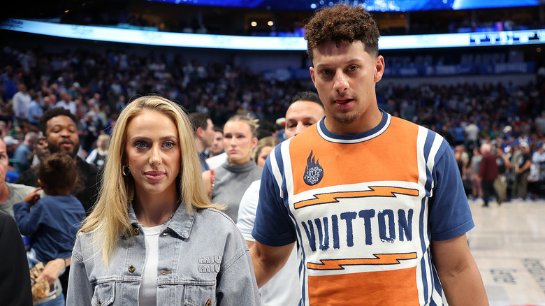 Brittany and Patrick Mahomes courtside