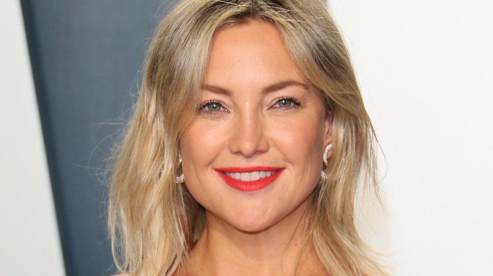 kate hudson ears stick out