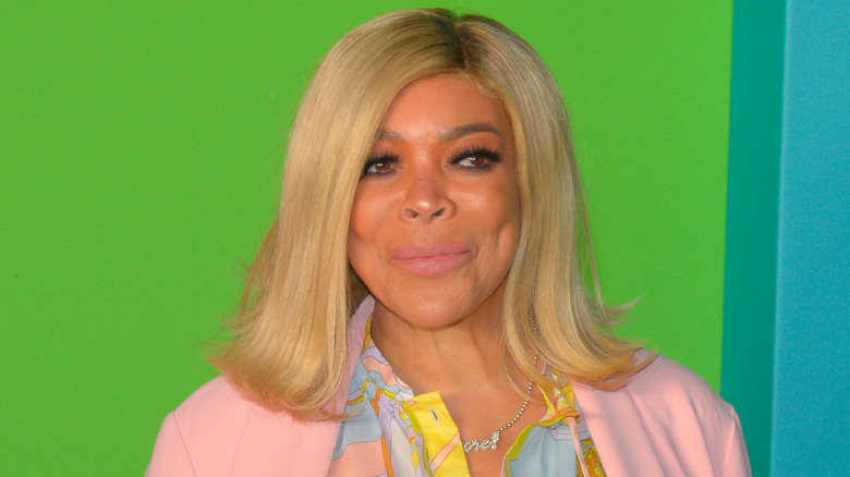 Wendy Williams posing