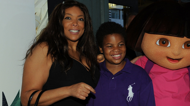 Wendy Williams and Kevin Hunter Jr. posing