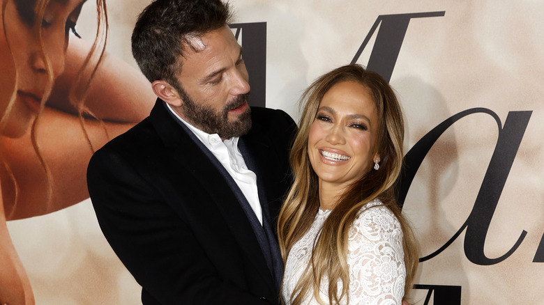 Ben Affleck gazing at Jennifer Lopez