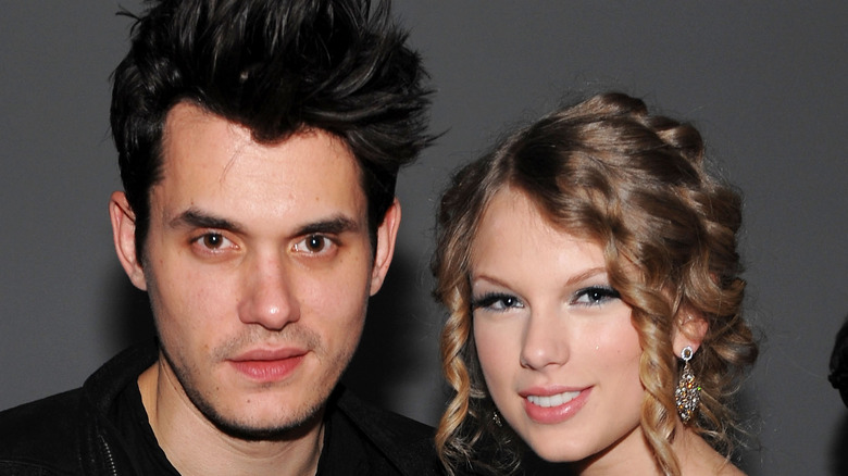 John Mayer and Taylor Swift posing together
