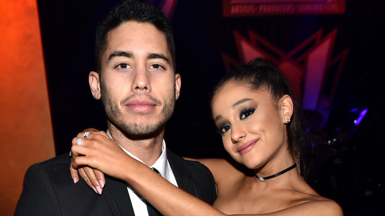 Ricky Alvarez and Ariana Grande posing together