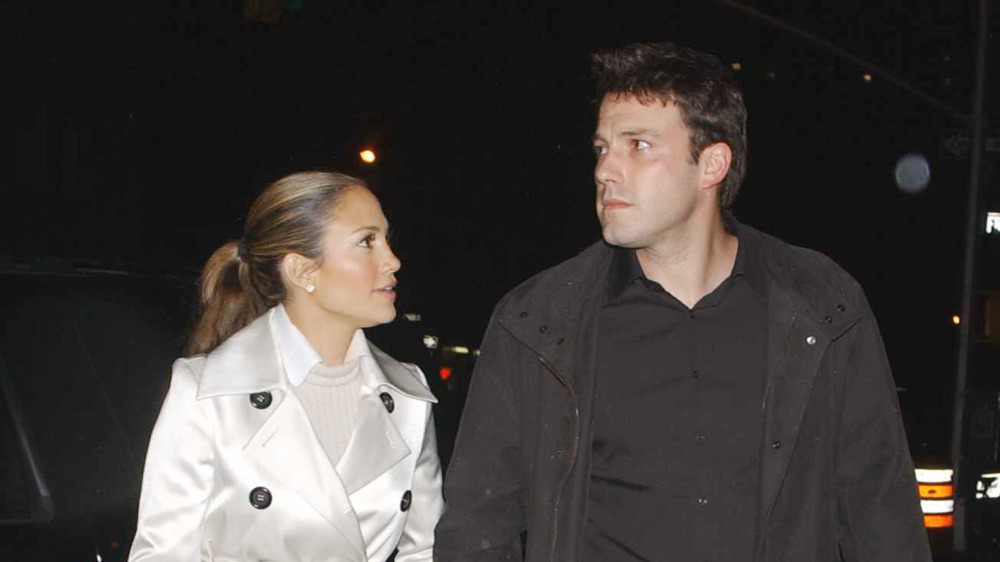 Jennifer Lopez talks with Ben Affleck in the streets