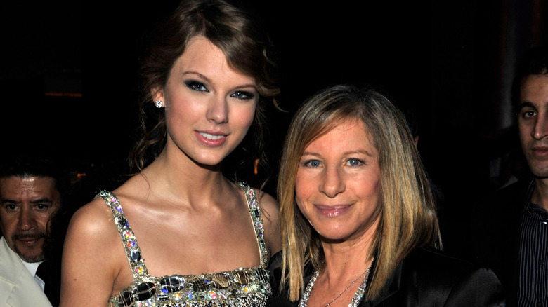 Taylor Swift, Barbra Streisand posing