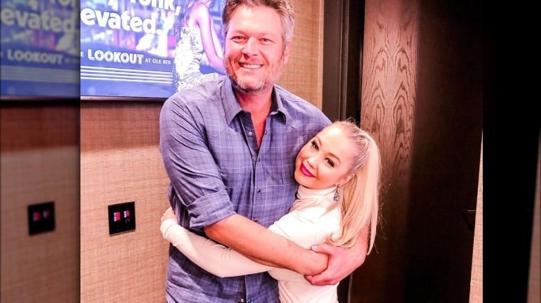 RaeLynn and Blake Shelton posing