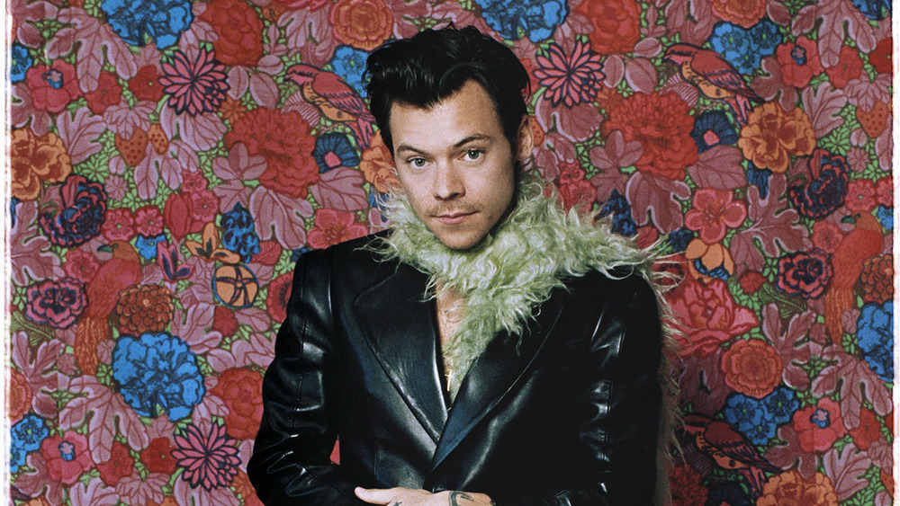 Harry Styles green boa